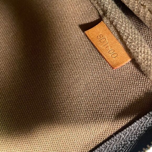 Vintage LOUIS VUITTON Classic Monogram Canvas & Cowhide Vachetta Leather Purse - Picture 3 of 14